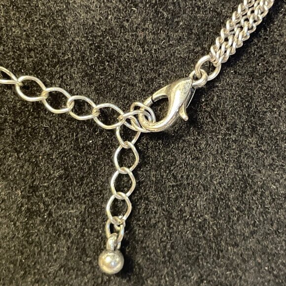 Three Strand Layered Silver Tone Necklace With Triangles Pyramid Elegant Vintage - Picture 5 of 8